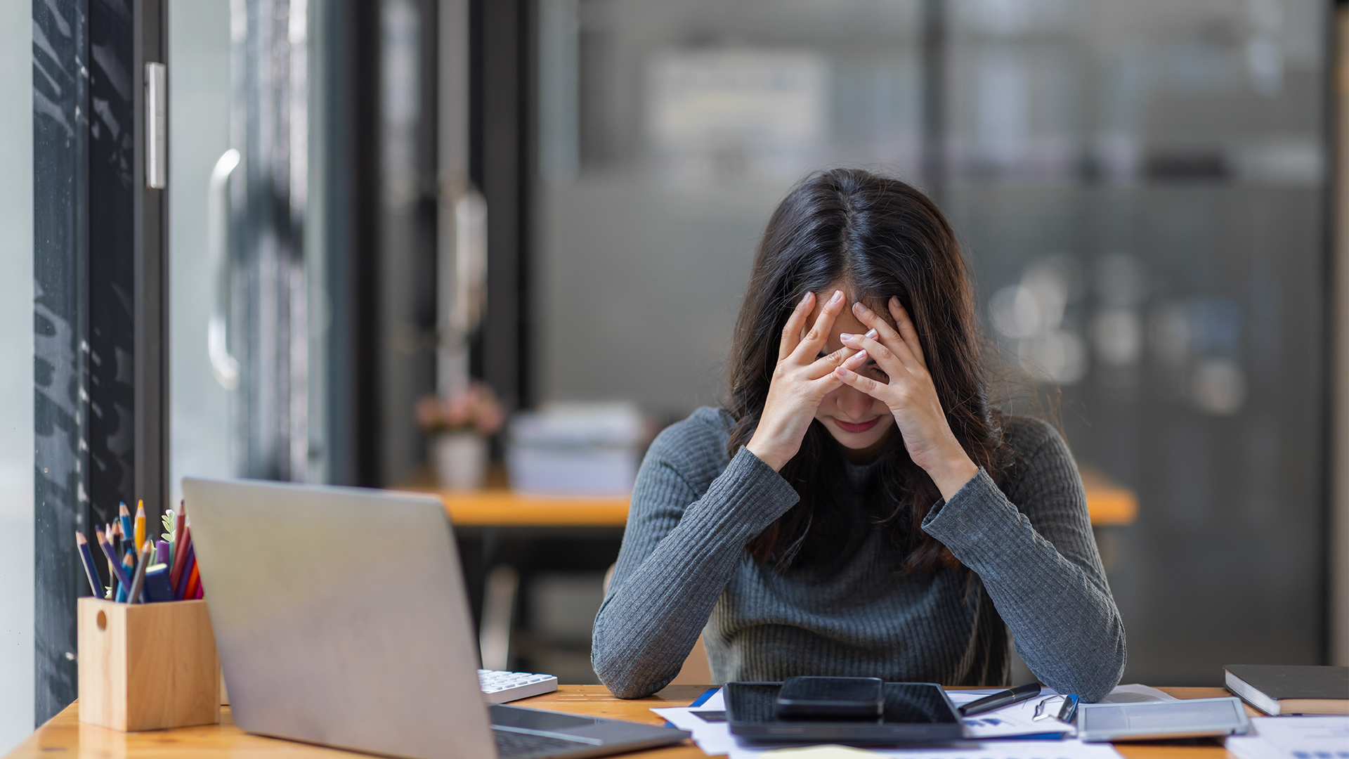 Burnout vs depression: What’s the difference?